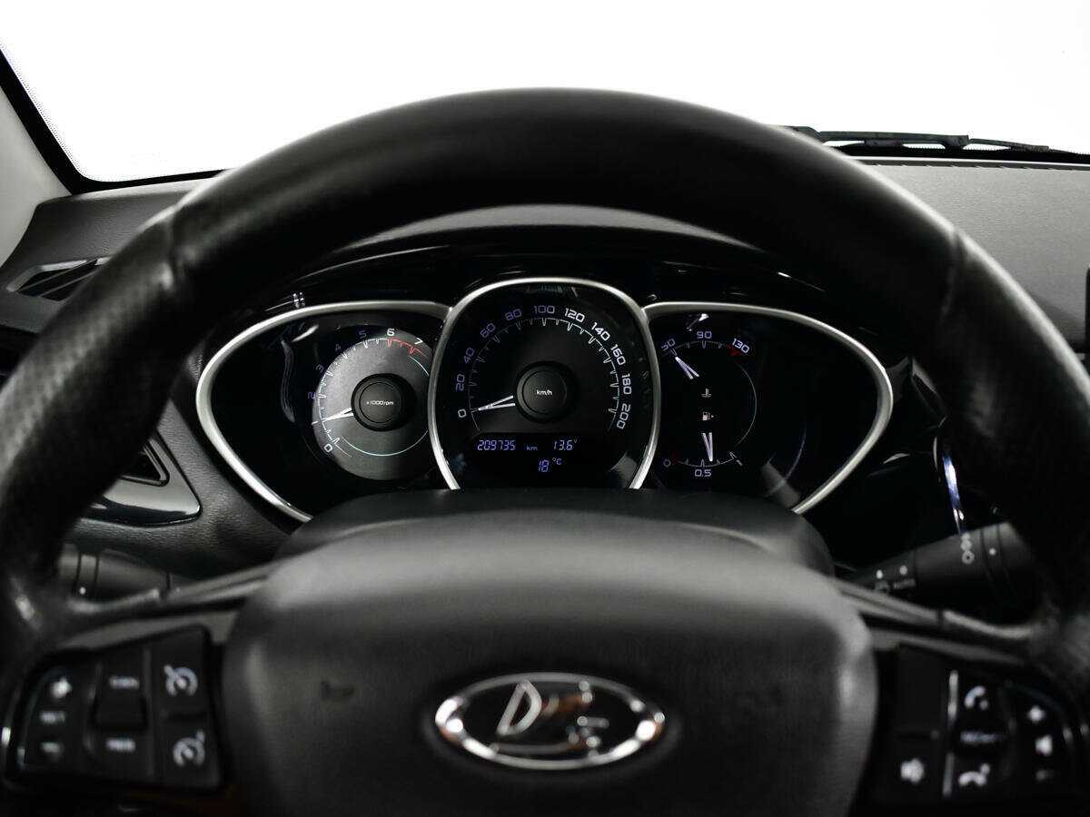 Купить Lada (ВАЗ) Vesta, 2016, 209 734 км, фото №9