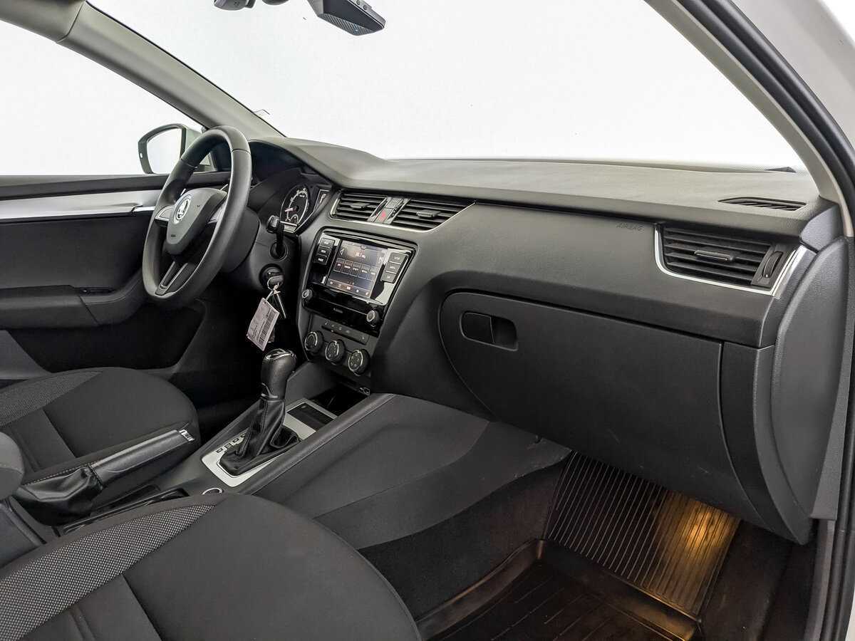 Купить Skoda Octavia, 2018, 107 473 км, фото №11
