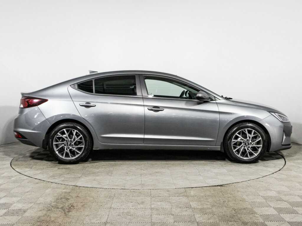 Купить Hyundai Elantra, 2019, 148 427 км, фото №4