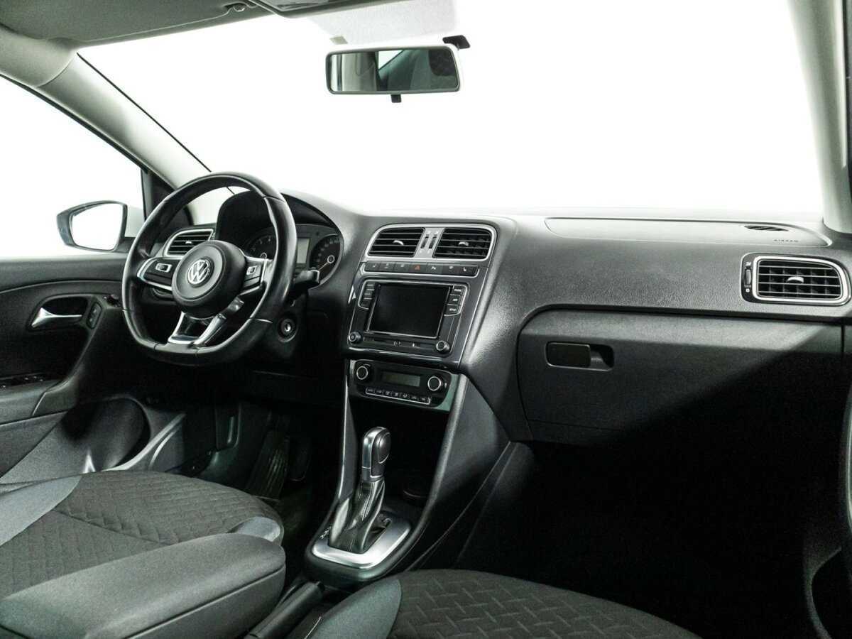 Купить Volkswagen Polo, 2018, 113 270 км, фото №9