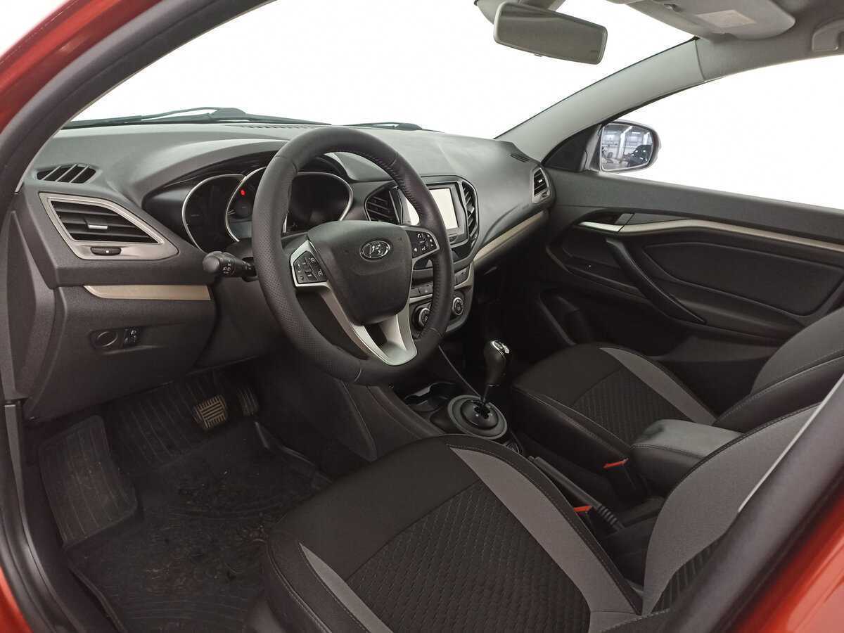 Купить Lada (ВАЗ) Vesta SW, 2019, 91 002 км, фото №16