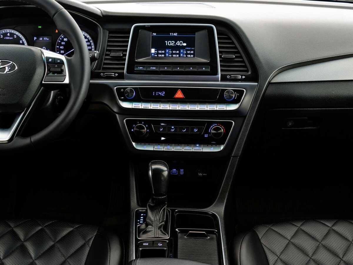 Купить Hyundai Sonata, 2019, 120 985 км, фото №17