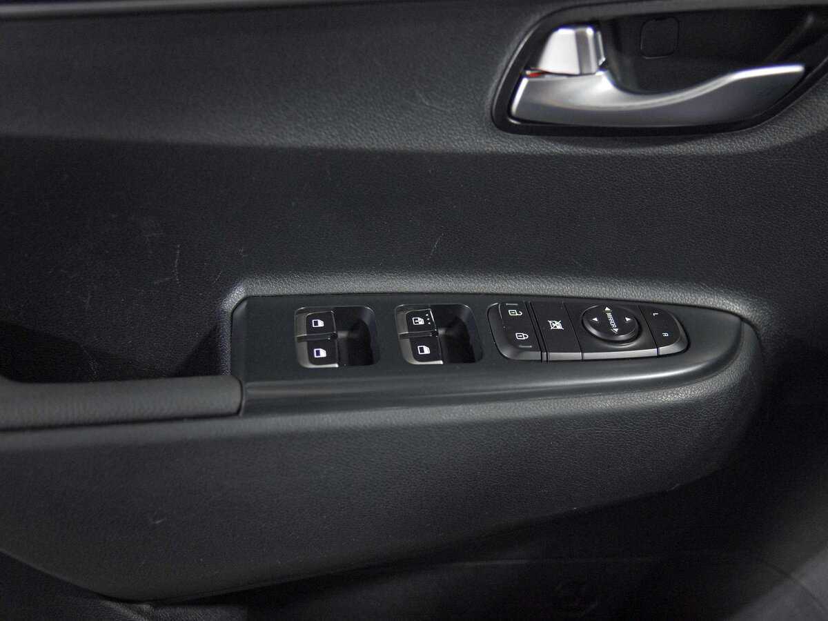 Купить Kia Rio, 2018, 156 493 км, фото №15