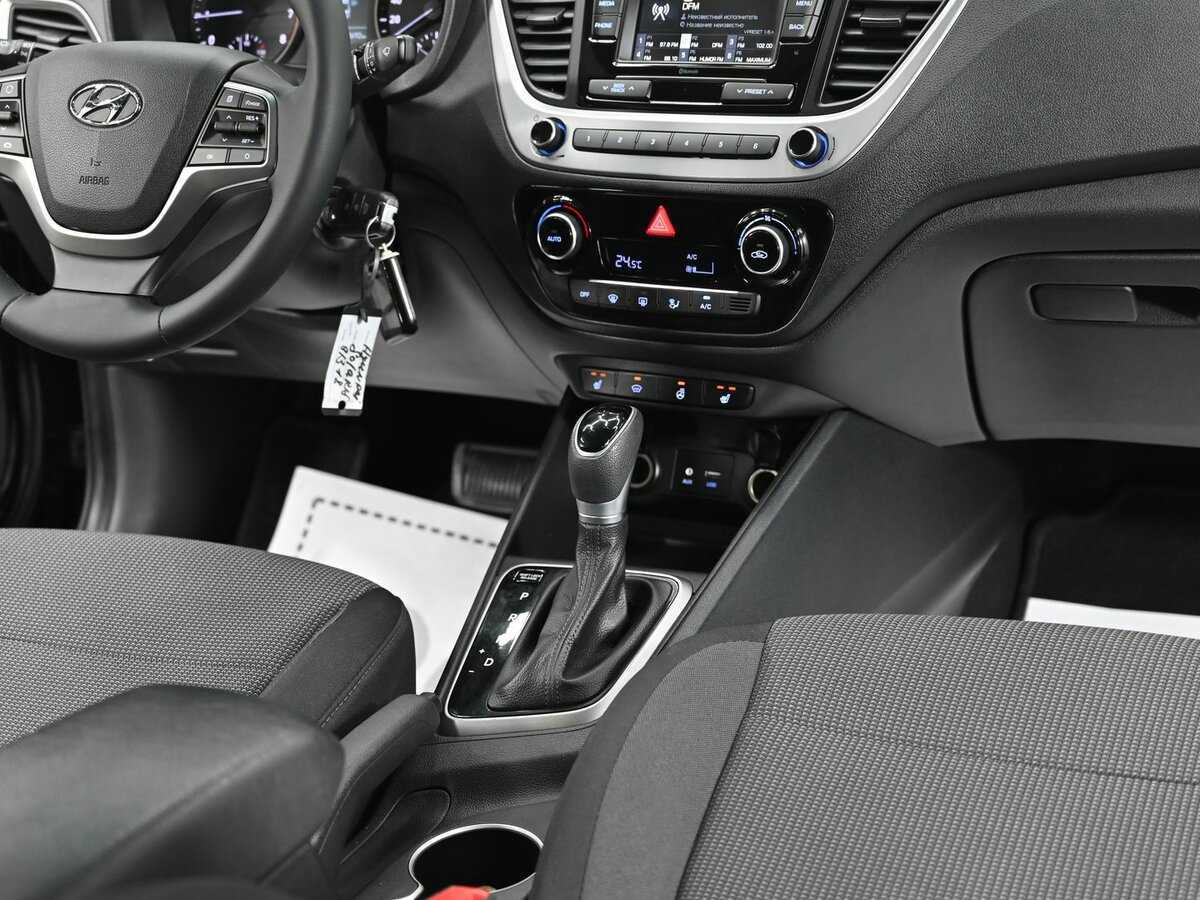 Купить Hyundai Solaris, 2018, 119 000 км, фото №10