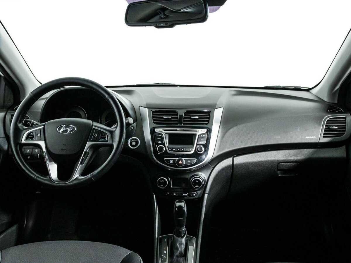 Купить Hyundai Solaris, 2016, 118 872 км, фото №13