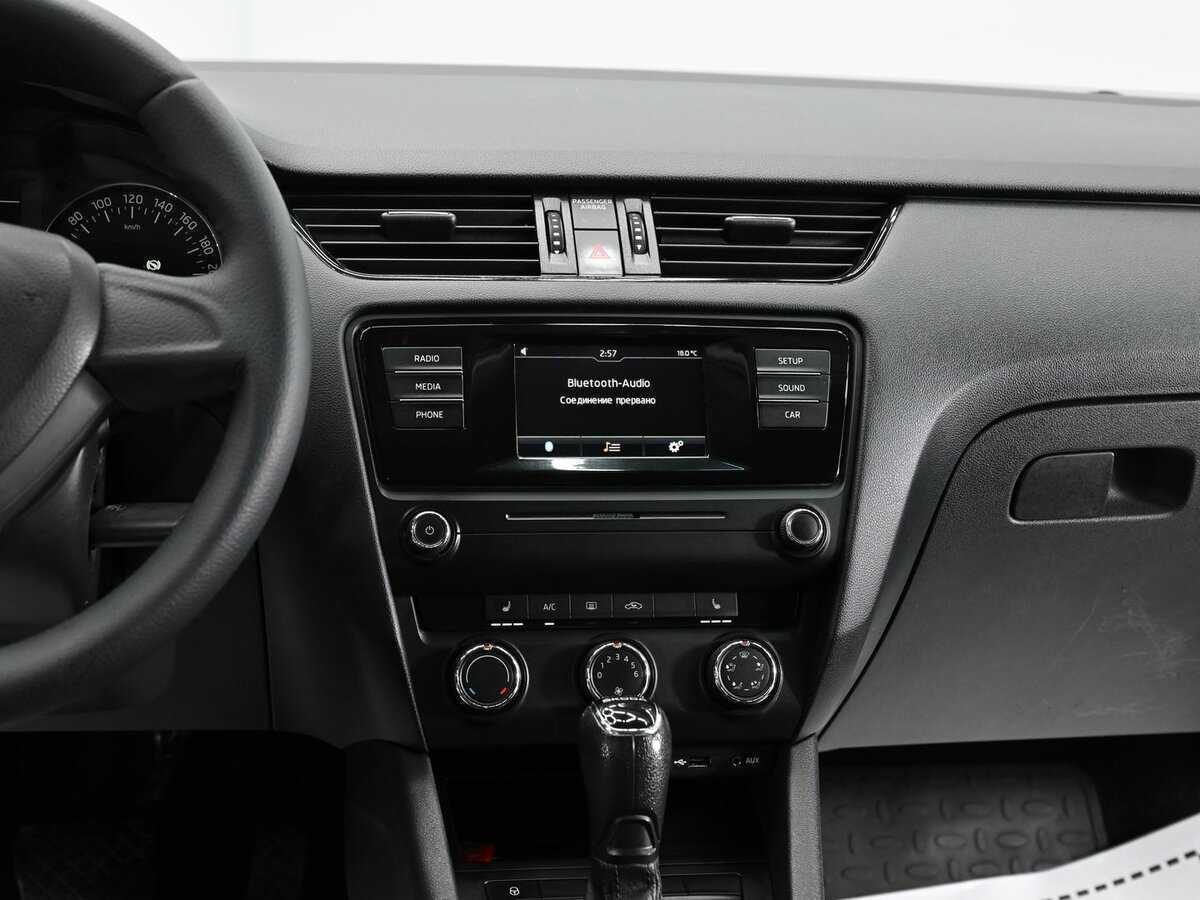 Купить Skoda Octavia, 2017, 174 000 км, фото №9