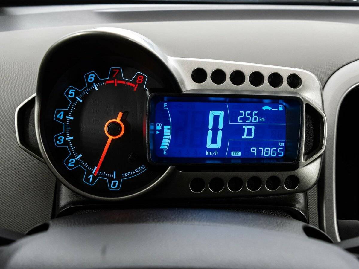 Купить Chevrolet Aveo, 2015, 97 810 км, фото №13