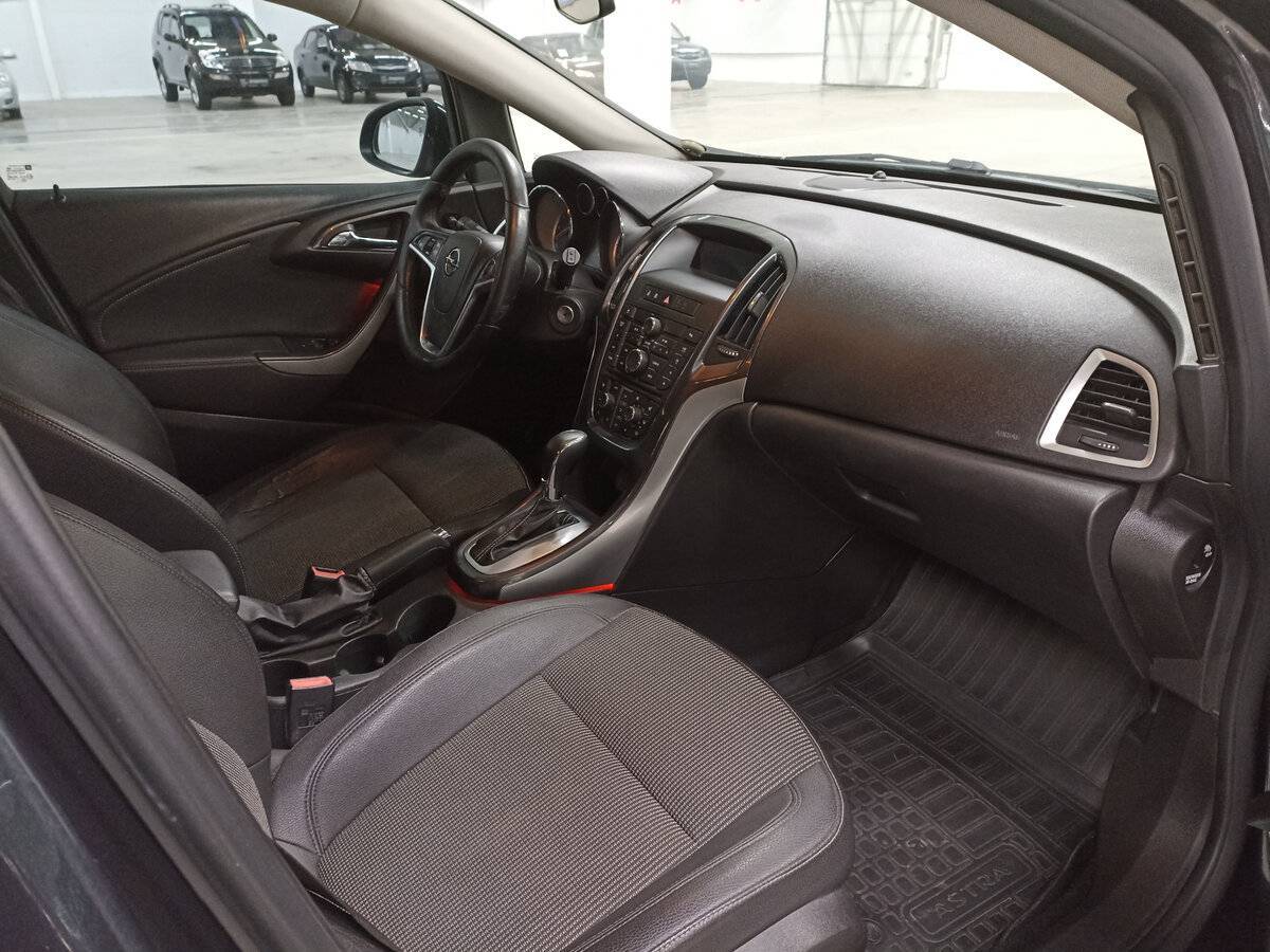 Купить Opel Astra, 2012, 220 001 км, фото №11