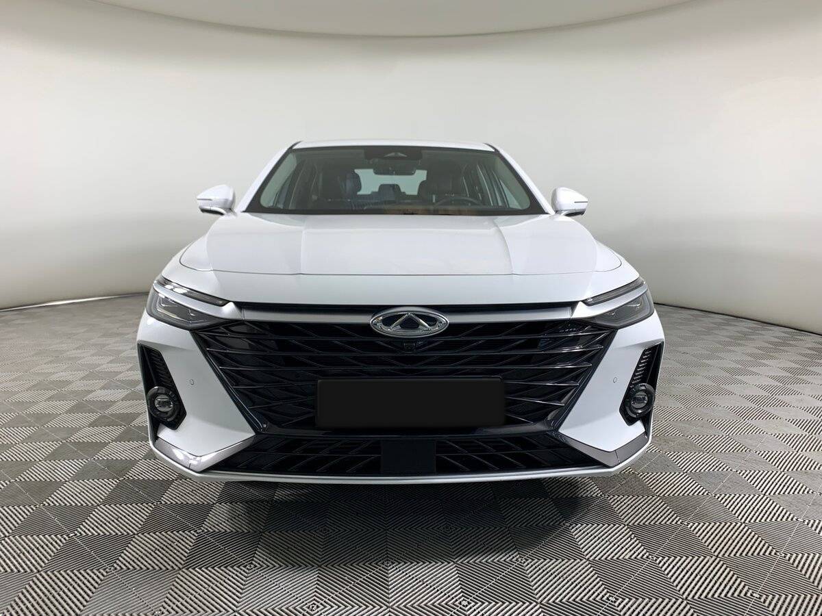 Chery Arrizo 8