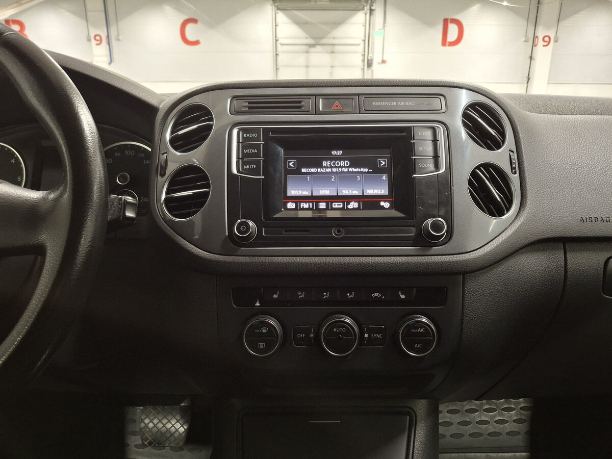 Купить Volkswagen Tiguan I Рестайлинг, 2015, 202 834 км, фото №15