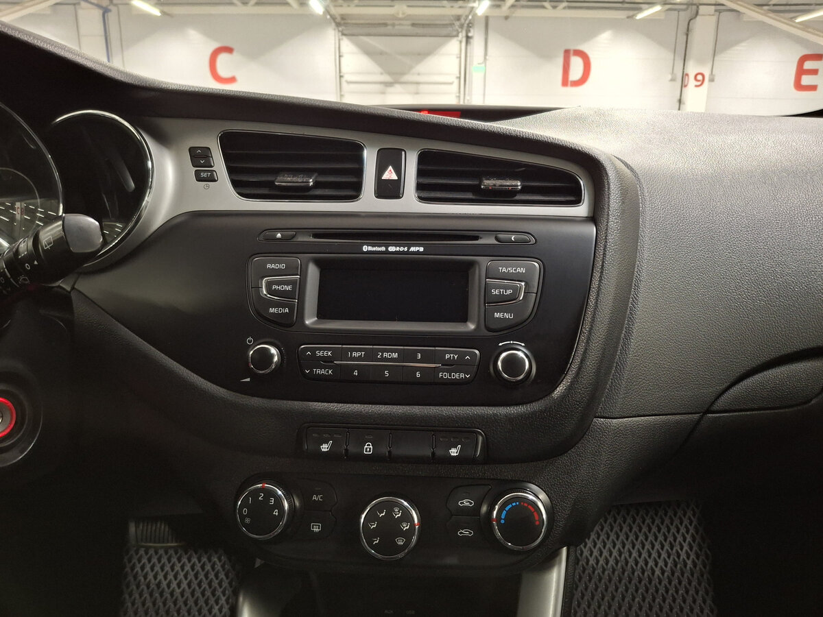 Купить Kia Ceed II, 2013, 187 209 км, фото №15