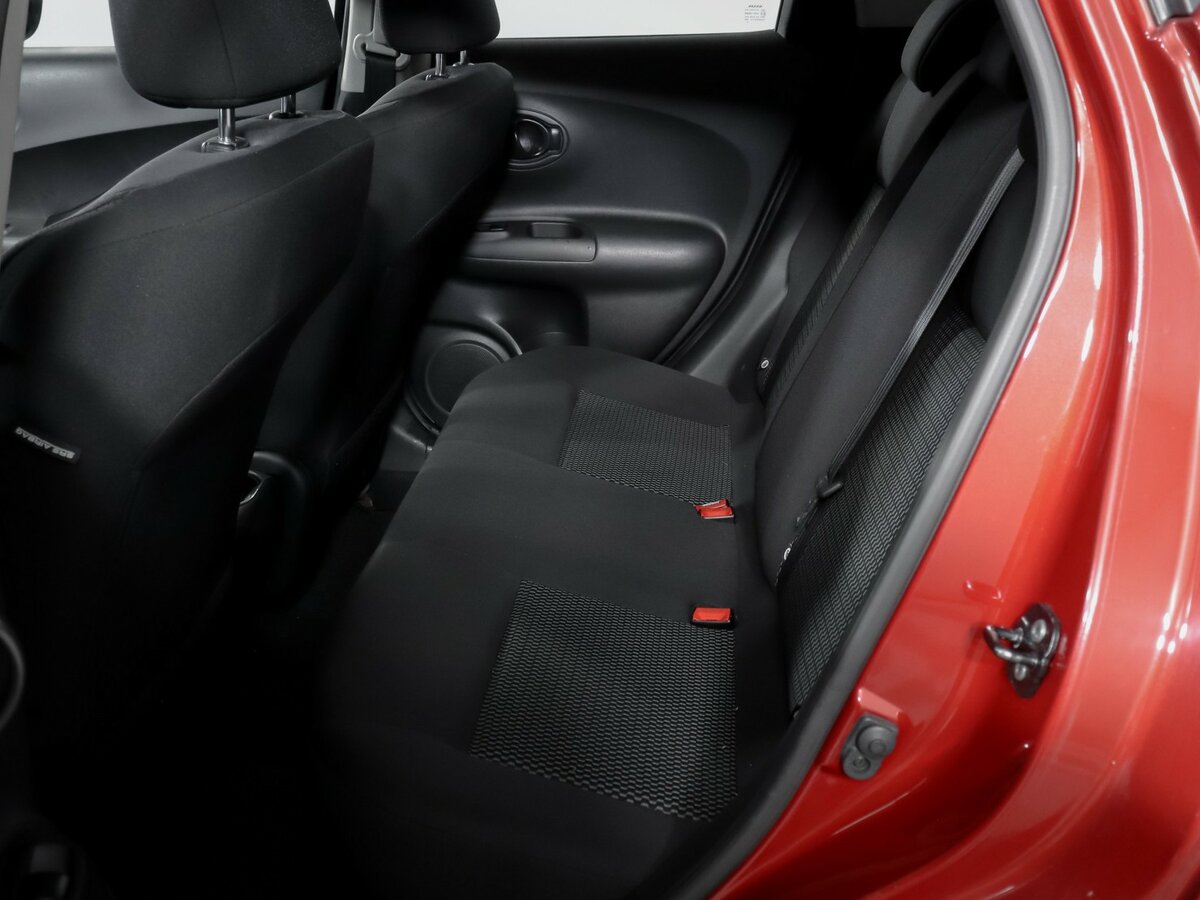 Купить Nissan Juke I Рестайлинг, 2014, 56 240 км, фото №8