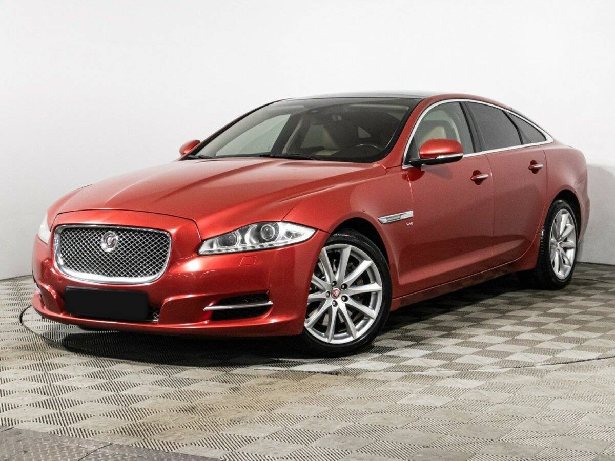Jaguar XJ